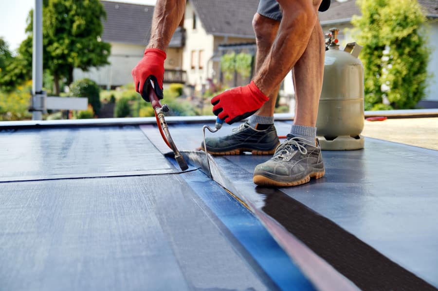 Torch-on felt flat roof to an extension